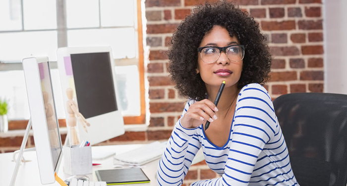 female-looking-away-in-office